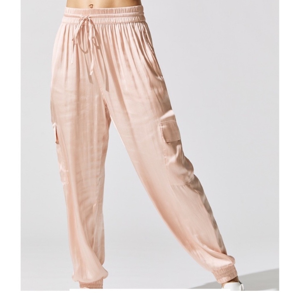Carbon 38 satin jogger, new without it tags